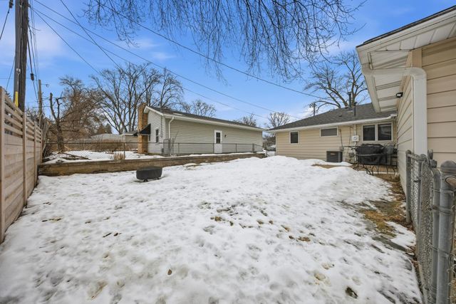 2524 Boone Avenue S, Saint Louis Park, MN 55426