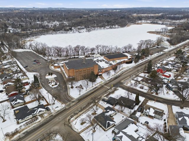 2524 Boone Avenue S, Saint Louis Park, MN 55426