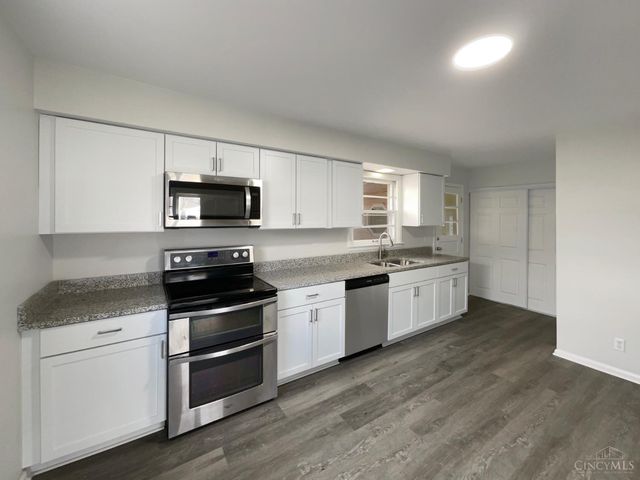 2828 Shartle Street, Middletown, OH 45042