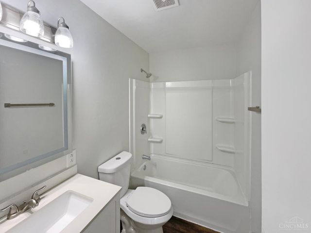 2828 Shartle Street, Middletown, OH 45042