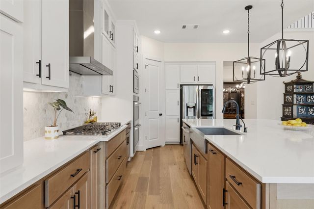 542 Running Bird RD, Austin, TX 78737