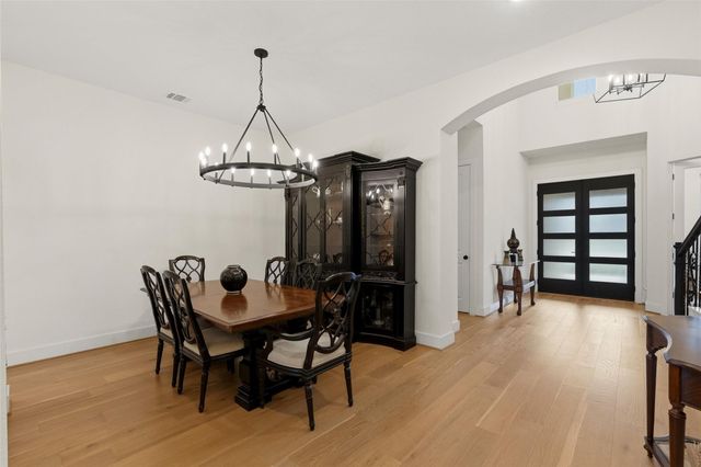 542 Running Bird RD, Austin, TX 78737