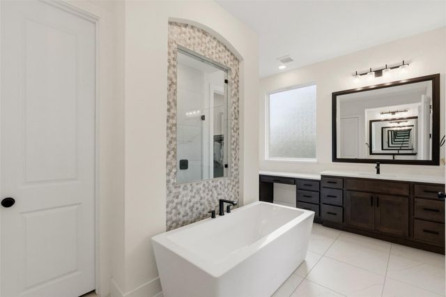 542 Running Bird RD, Austin, TX 78737
