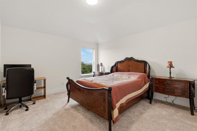542 Running Bird RD, Austin, TX 78737