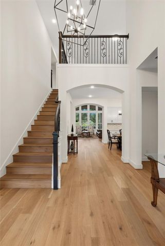 542 Running Bird RD, Austin, TX 78737