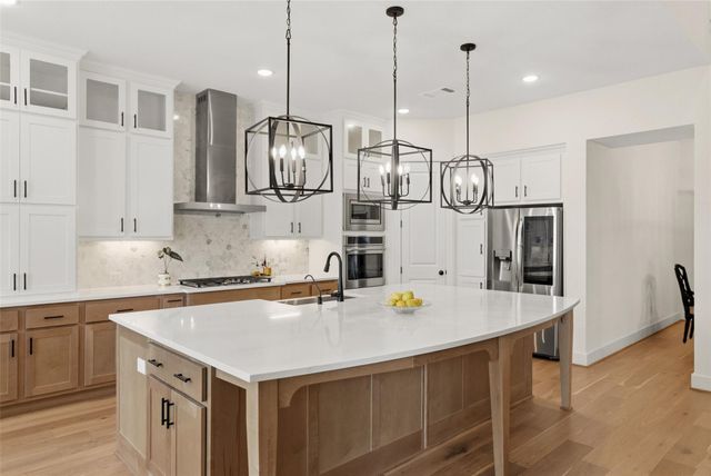 542 Running Bird RD, Austin, TX 78737