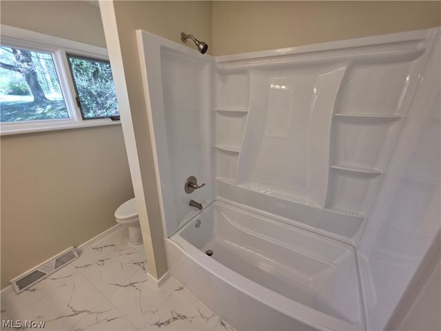 7156 Walton Road, Walton Hills, OH 44146