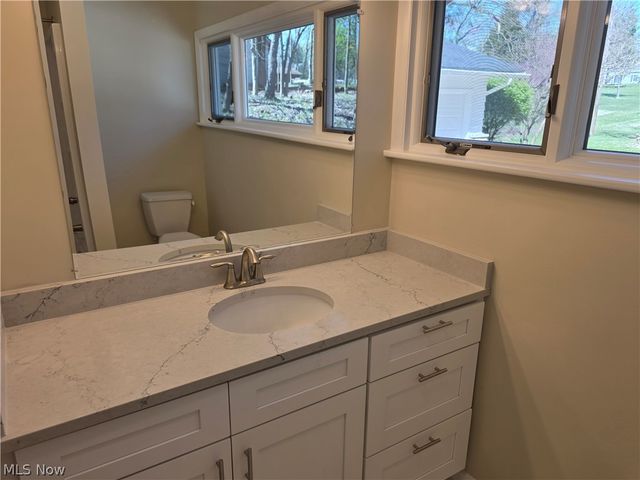 7156 Walton Road, Walton Hills, OH 44146