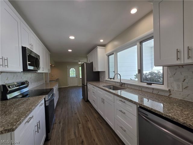 7156 Walton Road, Walton Hills, OH 44146