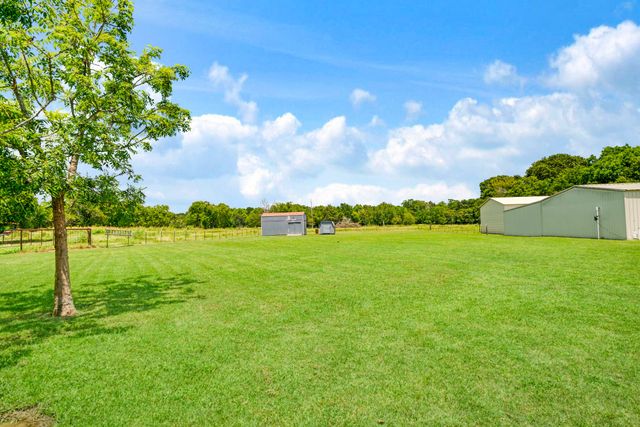 1723 FARM ROAD 2121, Paris, TX 75462