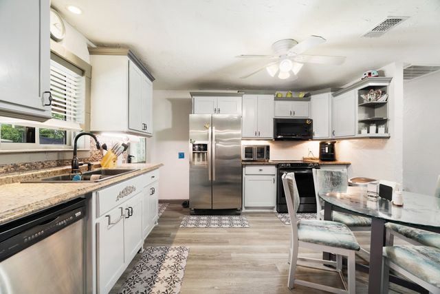 1723 FARM ROAD 2121, Paris, TX 75462