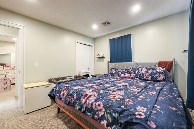 450 Somerset Ave 2-7, Taunton, MA 02780