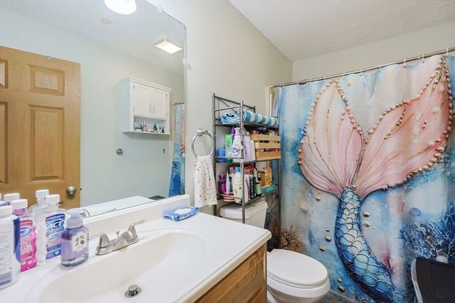 450 Somerset Ave 2-7, Taunton, MA 02780