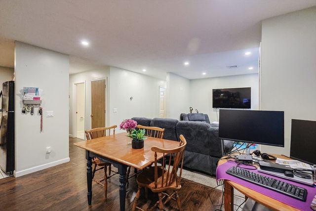 450 Somerset Ave 2-7, Taunton, MA 02780