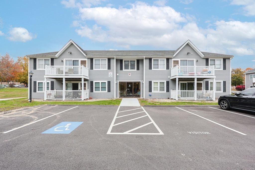 450 Somerset Ave 2-7, Taunton, MA 02780