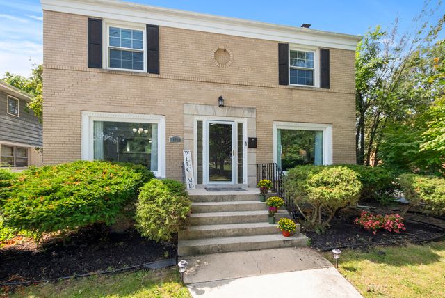11730 S Oakley Avenue, Chicago, IL 60643