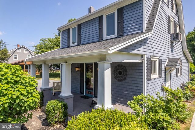 365 W MAIN STREET, Fayetteville, PA 17222