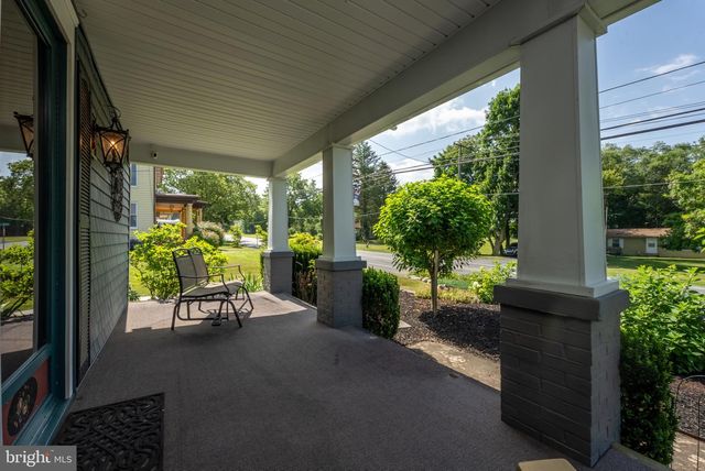 365 W MAIN STREET, Fayetteville, PA 17222