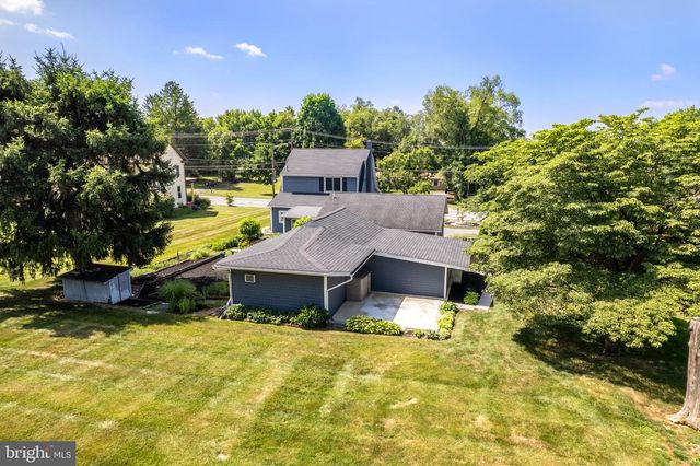 365 W MAIN STREET, Fayetteville, PA 17222