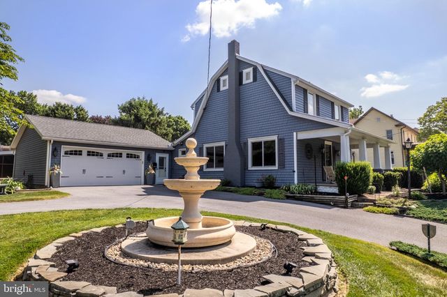 365 W MAIN STREET, Fayetteville, PA 17222