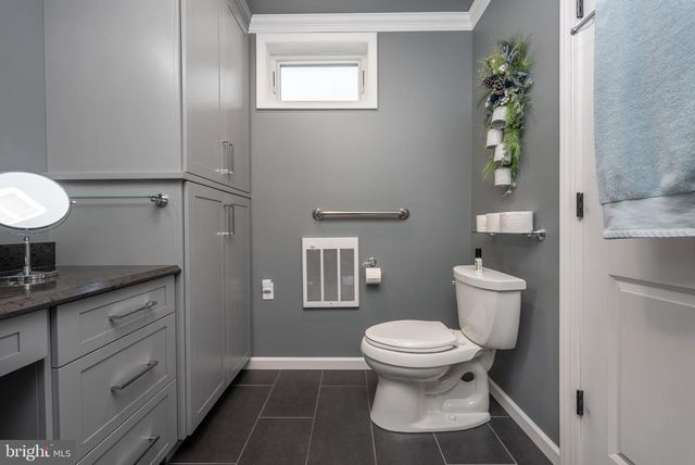 365 W MAIN STREET, Fayetteville, PA 17222