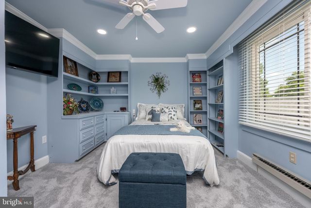 365 W MAIN STREET, Fayetteville, PA 17222