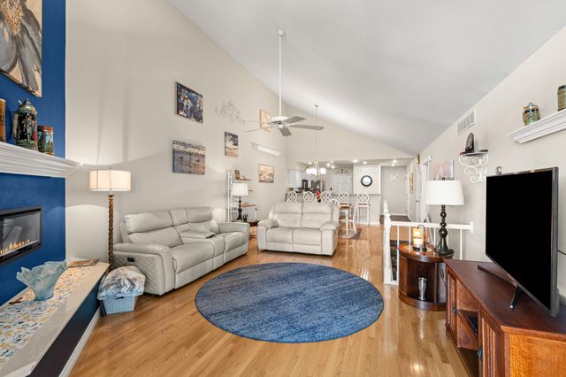 219 Point Seven Road 10, Kimberling City, MO 65686