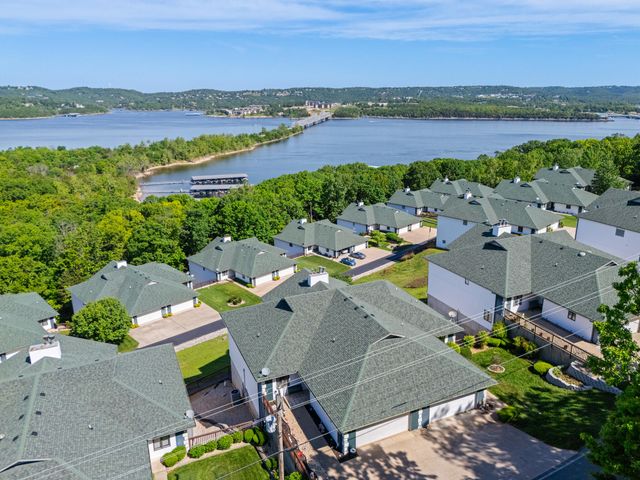 219 Point Seven Road 10, Kimberling City, MO 65686