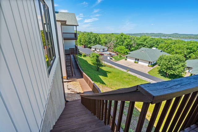 219 Point Seven Road 10, Kimberling City, MO 65686