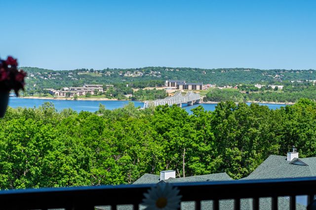 219 Point Seven Road 10, Kimberling City, MO 65686