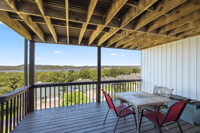 219 Point Seven Road 10, Kimberling City, MO 65686