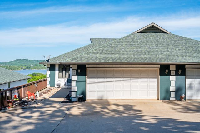 219 Point Seven Road 10, Kimberling City, MO 65686