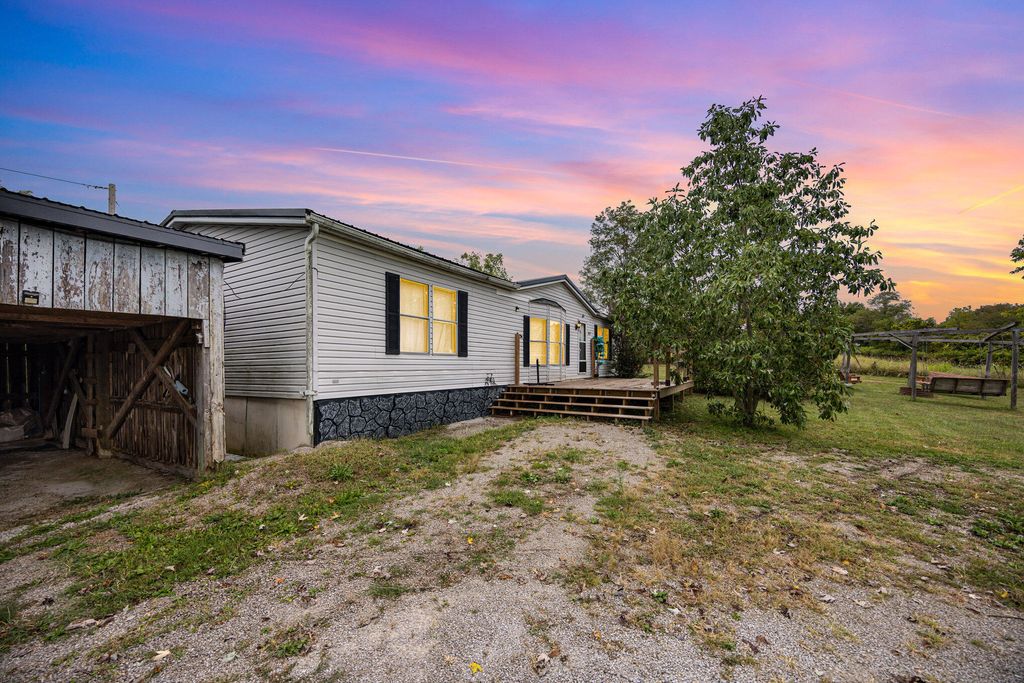 1672 Wagel Road, Brooksville, KY 41004