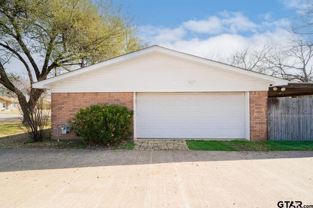 110 Cheryl St, Longview, TX 75604
