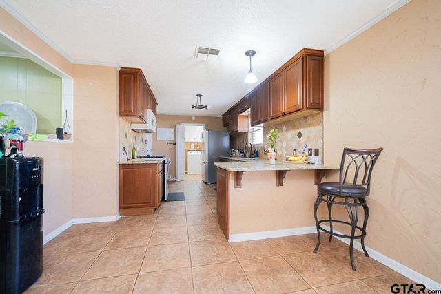 110 Cheryl St, Longview, TX 75604