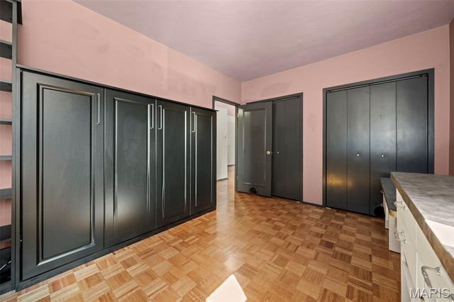 200 S Brentwood Boulevard 6F, St Louis, MO 63105
