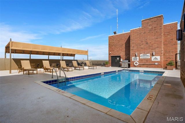 200 S Brentwood Boulevard 6F, St Louis, MO 63105