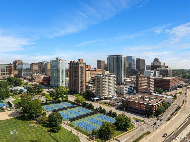 200 S Brentwood Boulevard 6F, St Louis, MO 63105