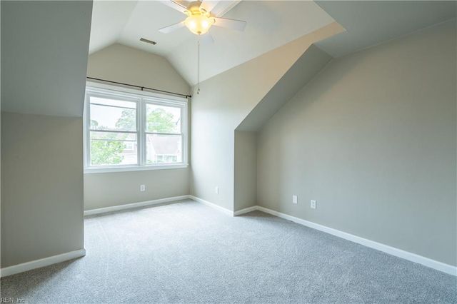 303 Bridge XING, Yorktown, VA 23692