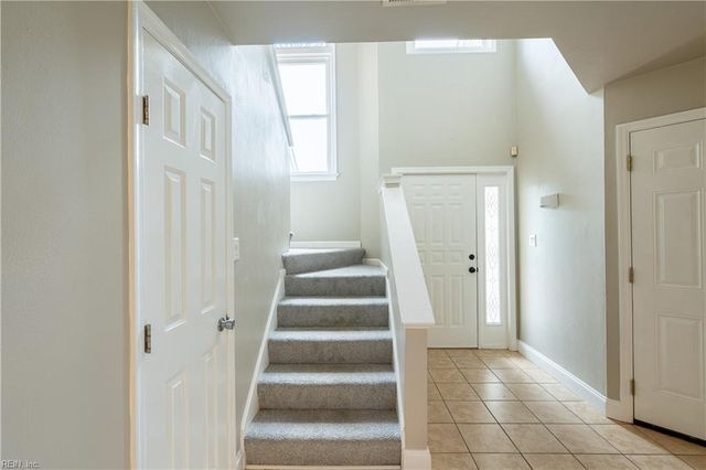 303 Bridge XING, Yorktown, VA 23692