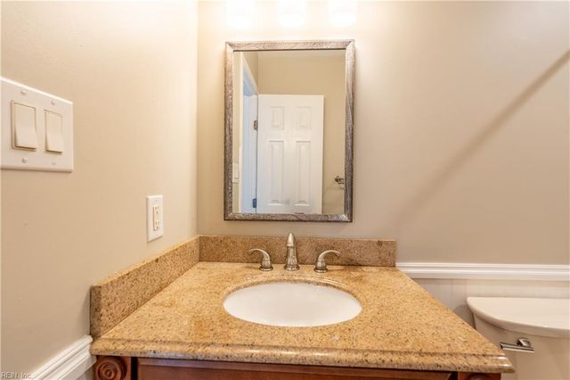 303 Bridge XING, Yorktown, VA 23692