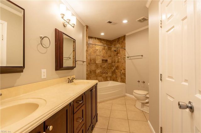 303 Bridge XING, Yorktown, VA 23692