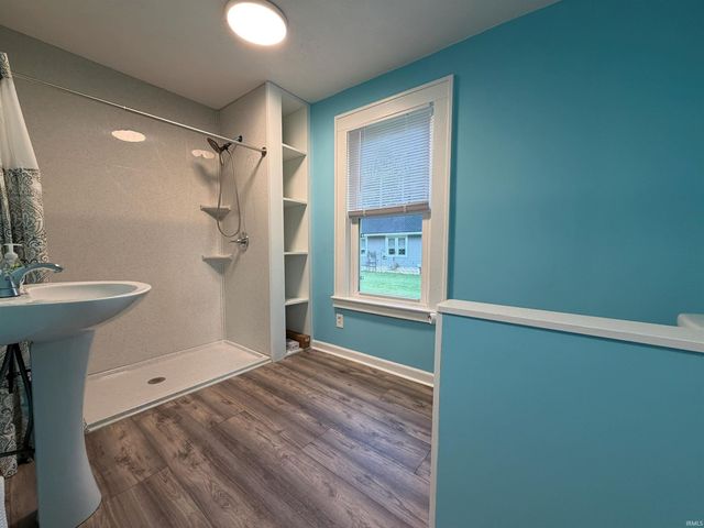 2996 Dixie Highway, Bedford, IN 47421