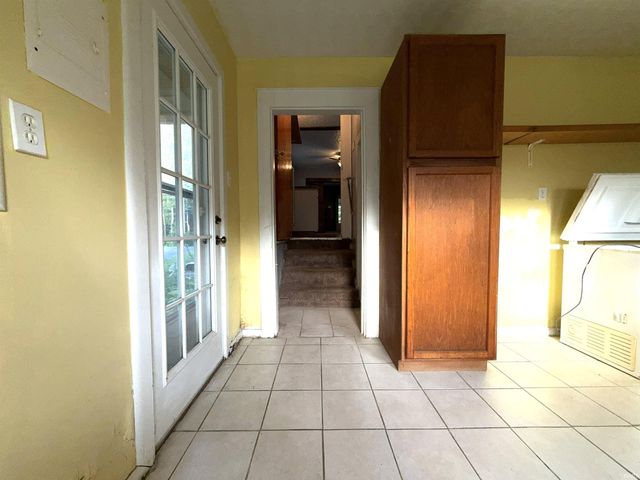 2996 Dixie Highway, Bedford, IN 47421