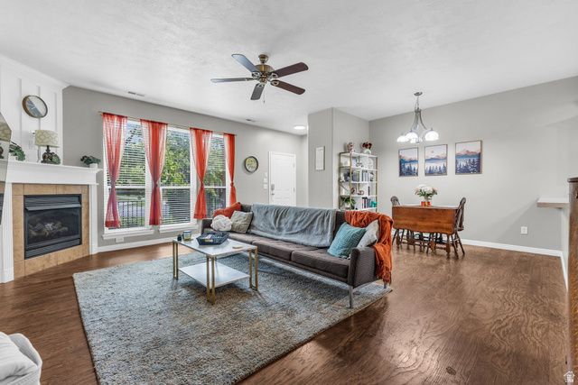 943 FARMINGTON XING, Farmington, UT 84025