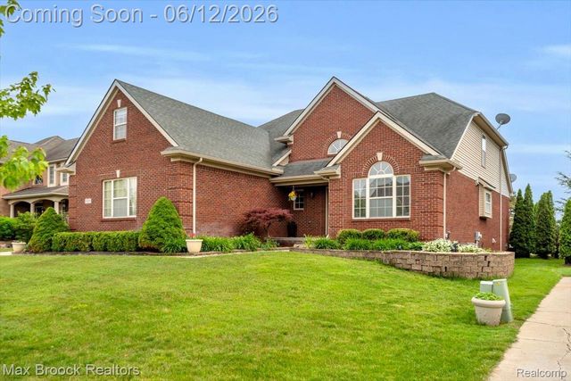 54265 Birchwood Drive, Lyon Charter Township, MI 48178