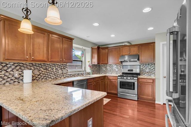 54265 Birchwood Drive, Lyon Charter Township, MI 48178