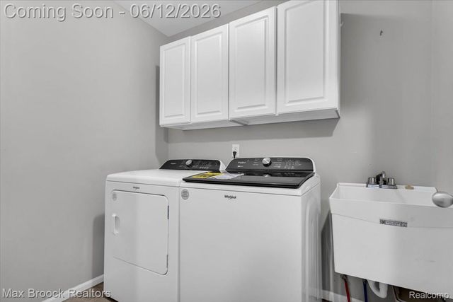 54265 Birchwood Drive, Lyon Charter Township, MI 48178