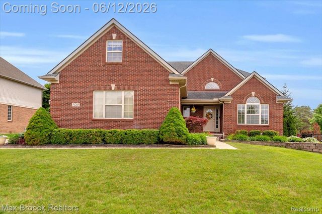 54265 Birchwood Drive, Lyon Charter Township, MI 48178