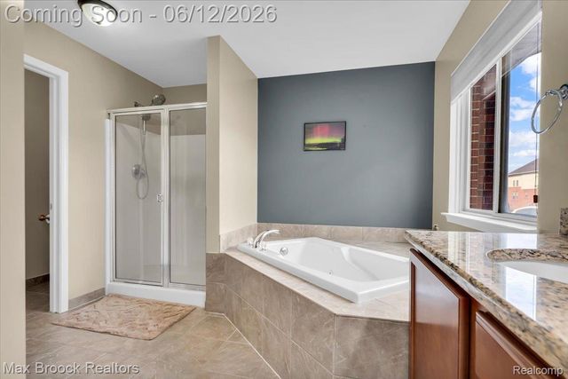 54265 Birchwood Drive, Lyon Charter Township, MI 48178